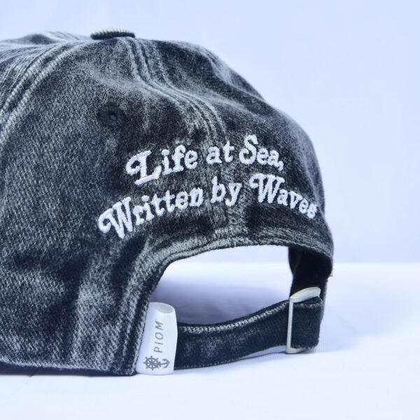PIOM Series #6 Topi Bon Voyage